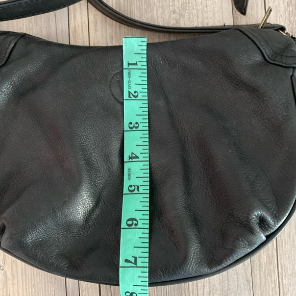 Wanderers Travel Co Crossbody Santorini Leather Bag Tiger Print - Picture 8 of 13